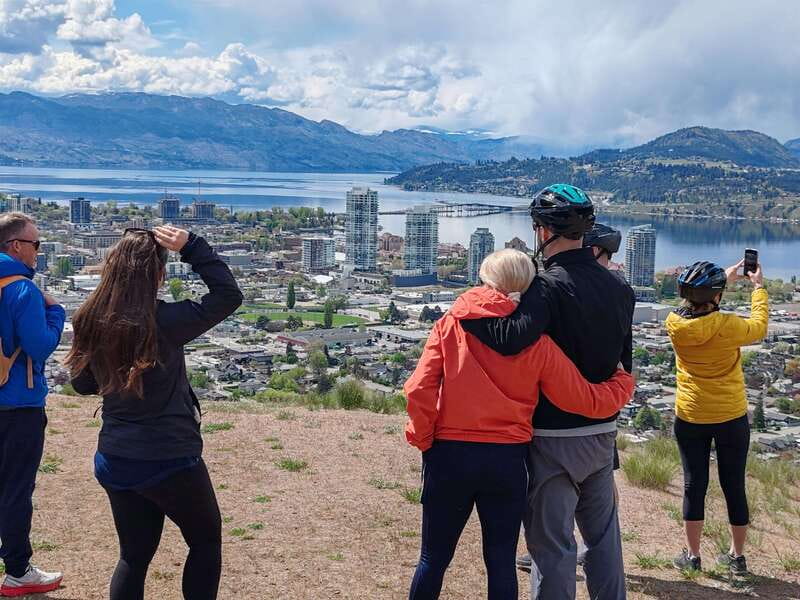 Kelowna: E-Bike Rental with In-App Navigation Guide - Getting started with the safety orientation