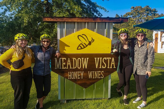 Kelowna Wine Tour by E-bike, Okanagan Valley Views and Lunch - Why the self-guided format works