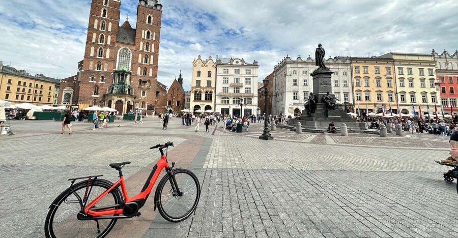 Krakow: 3-Hour Small Group Tour on E-Bike - Wawel Castle and the dragon by the river