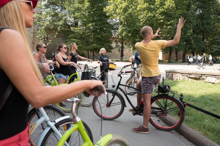Krakow: 3-Hour Small Group Tour on E-Bike - How the cycling feels in real city traffic
