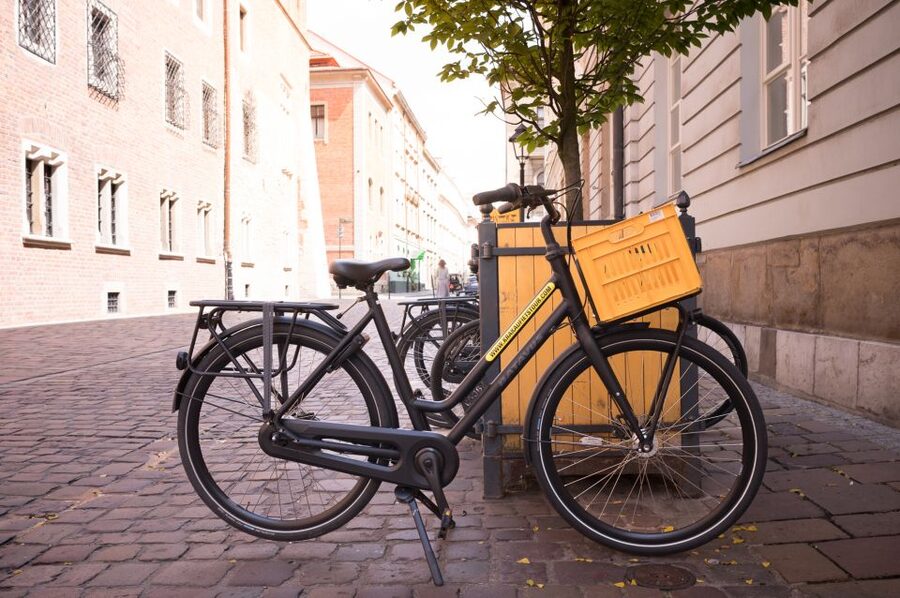 Krakow: Bike Tour of Old Town, Jewish Quarter and the Ghetto - Price, timing, and what you receive