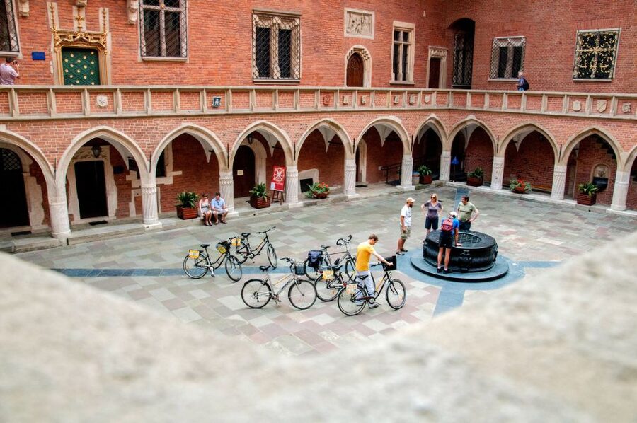 Krakow: Bike Tour of Old Town, Jewish Quarter and the Ghetto - Starting near Sławkowska Street