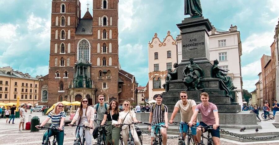 Krakow: Complete Bike tour with all the highlights - Two hours among Krakow’s Old Town highlights