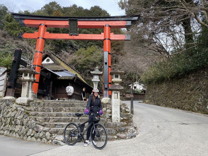 Kyoto: Arashiyama Bamboo Forest Morning Tour by Bike - Tenryuji gardens and quieter religious sites
