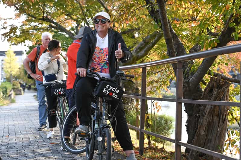 Kyoto: Full Day Bike Tour - Sanjo Shopping Arcade and Shinsen-en Gardens