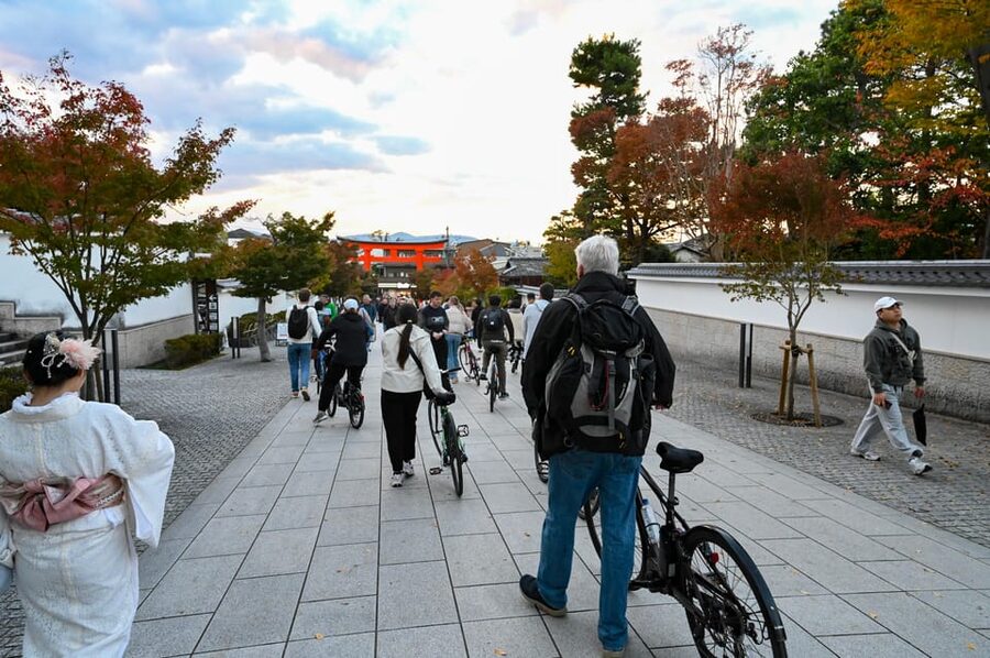 Kyoto: Half-day Guided Bike Tour with Fushimi Inari - Why this route works so well in South Kyoto