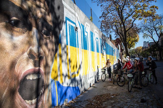 La Boca and City Center Bike Tour - La Boca, from football passion to painted streets