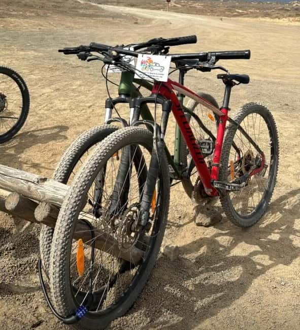 LA GRACIOSA: Bike rental MOUNTAIN BIKES - The ride to Playa de las Conchas