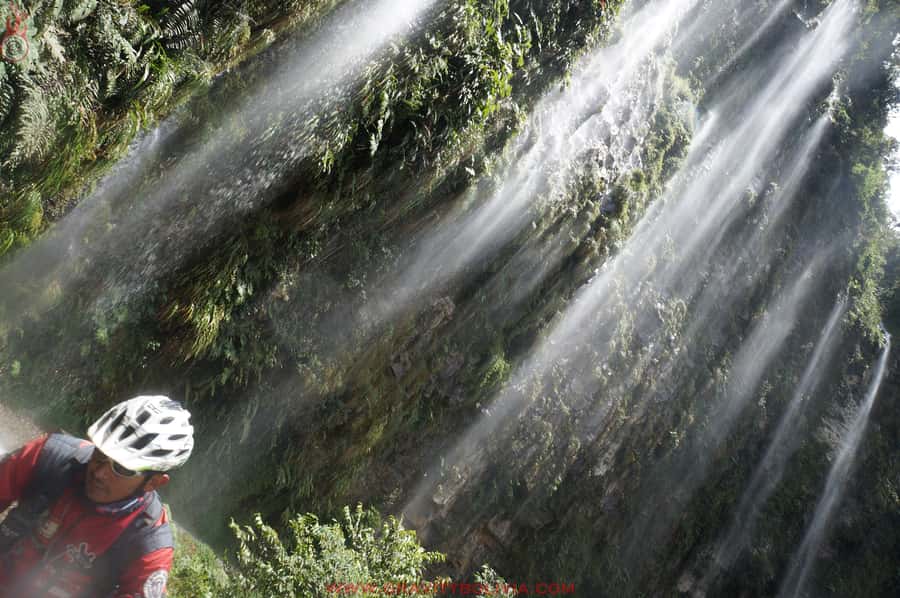 La Paz: Mountain Bike Down the World's Most Dangerous Road - Why Death Road is worth considering