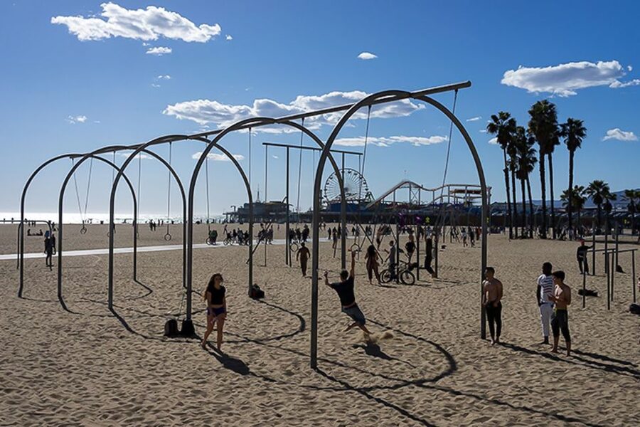 LA: Santa Monica & Venice Beach Bike Adventure - Starting at The Bike Center Santa Monica