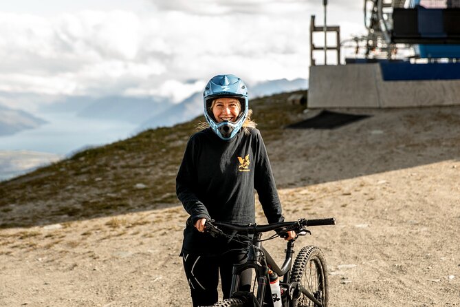 Lake Dunstan Cycleway Bike Rental With Return Luxury Shuttle - What the $93.09 price really covers