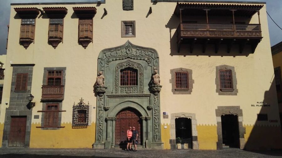 Las Palmas de Gran Canaria: Guided City Tour by Bike - Starting at Poema del Mar and the Port District