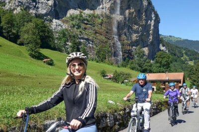 Lauterbrunnen Valley Waterfalls E-bike Tour with Swiss Picnic