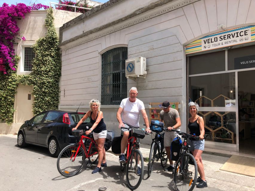 Lecce: City Highlights Guided Tour by Bike - Guides, languages, and the feel of the ride