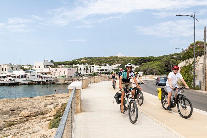 Lecce to Gallipoli E-Bike Tour with Swim, Farm Tasting +Taxi back - Riding into Gallipoli beneath the old walls