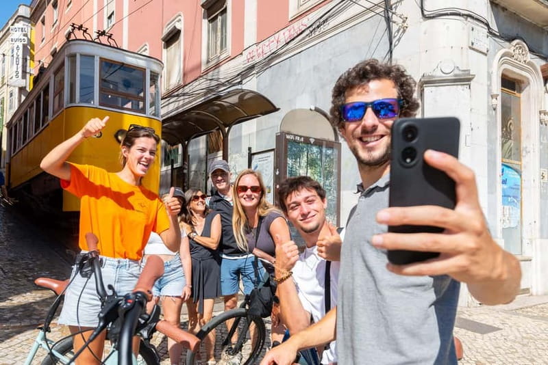 Lisbon: Bike Tour from Lisbon to Belém + Liquor & Pastry - Starting above Parque Eduardo VII