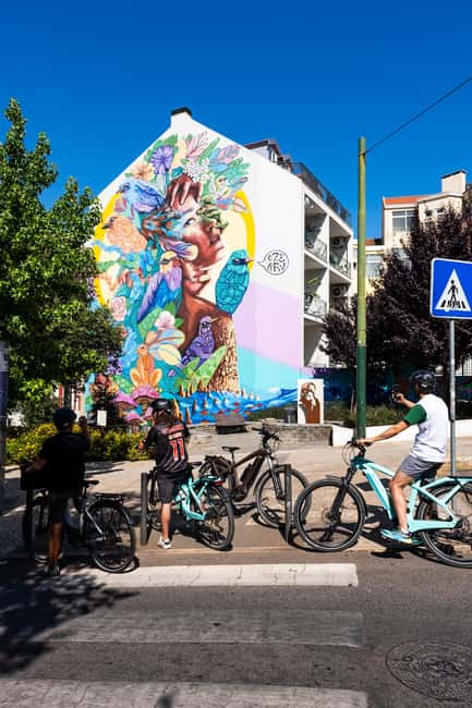Lisbon: E-Bike Adventure Through the City of Seven Hills - São Pedro de Alcântara and Lisbon’s social side