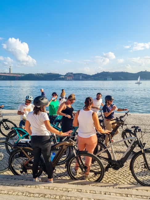 Lisbon: E-Bike Adventure to Belém with Pastel Tasting - Reaching Belém’s great monuments