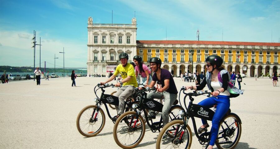 Lisbon: E-Bike Food Tour of Alfama and Old Town - Mouraria, where Lisbon feels especially mixed