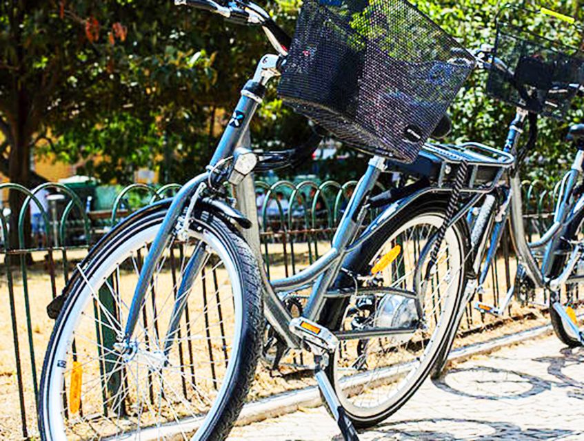 Lisbon: Guided E-Bike Tour to Belém - A small group with room for personal help