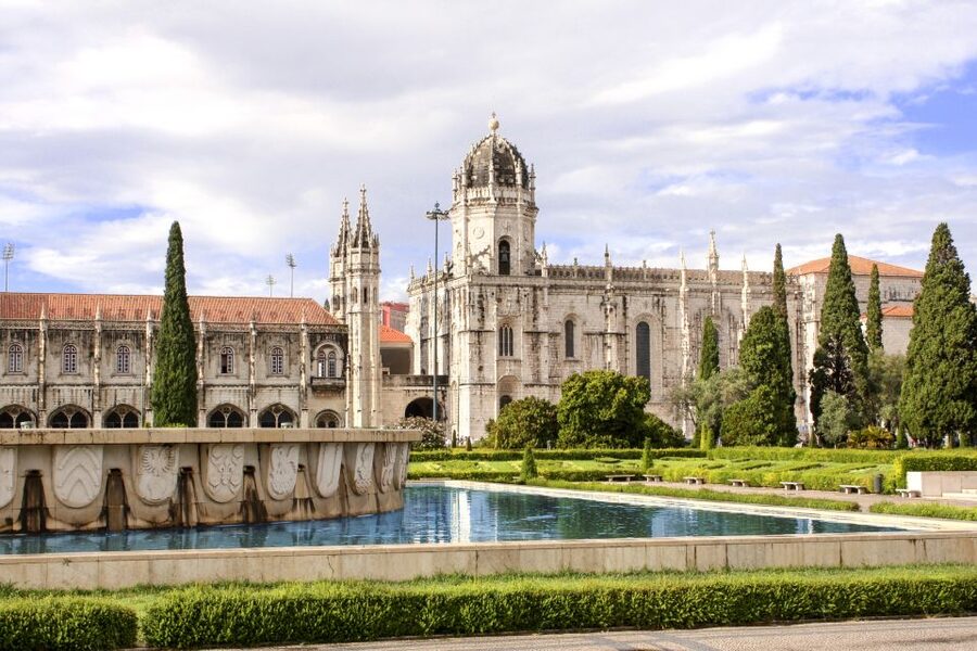 Lisbon: Guided Tour of Historic Belém by Electric Bike - Jerónimos Monastery and the end of the route