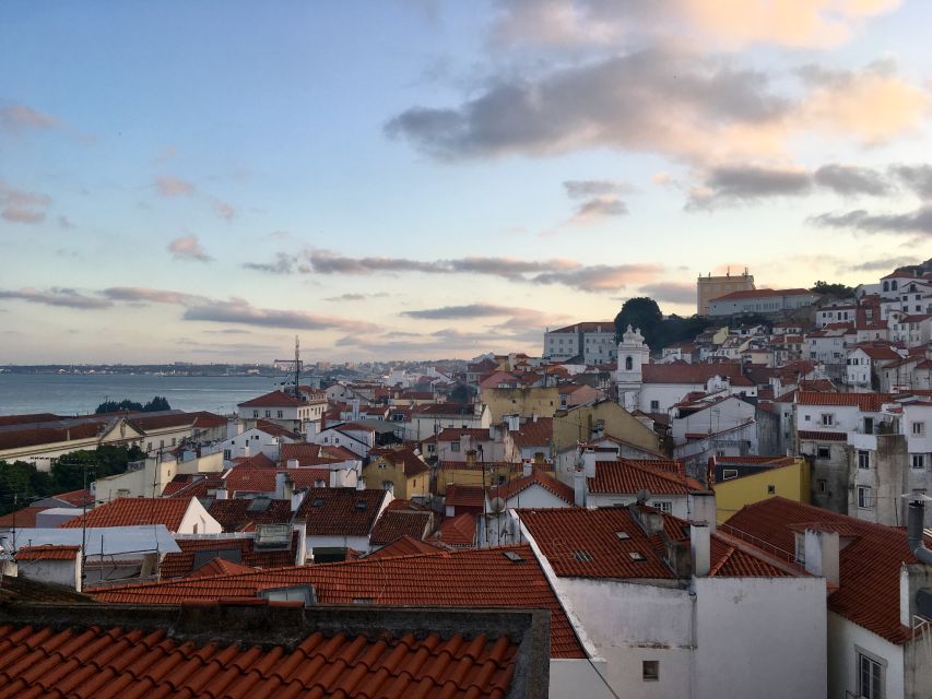 Lisbon: Hills, Alfama, and Mouraria Tour by Electric Bike - The Sé Cathedral and the ride back