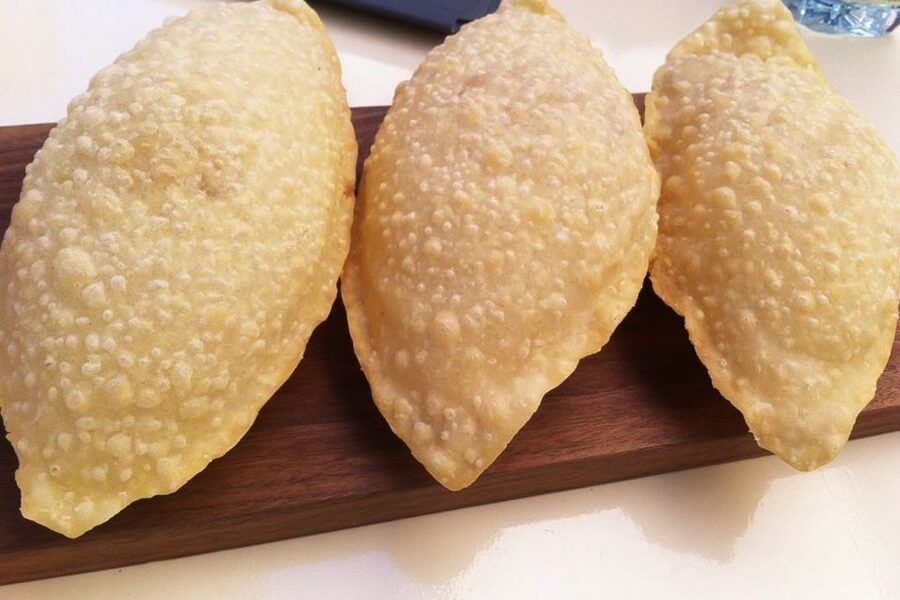 Lisbon: Portuguese Petiscos Tasting Tour by E-Bike - Guide style and the value of local suggestions