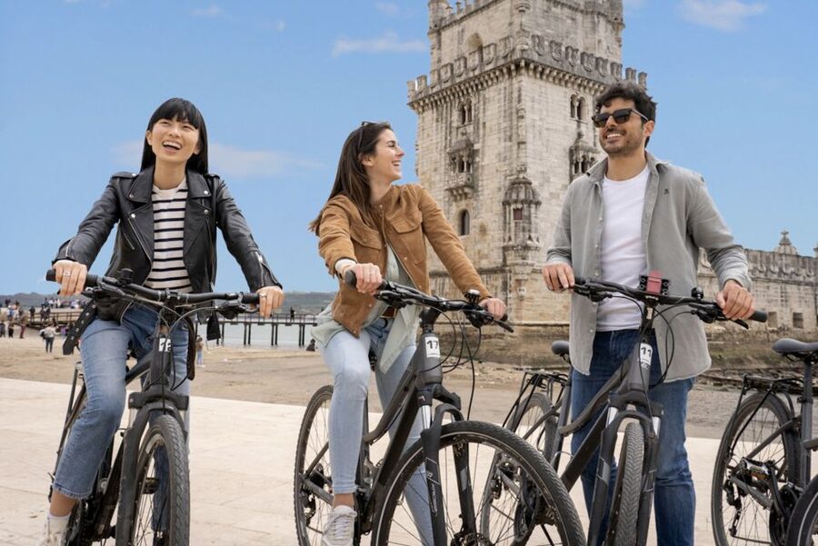 Lisbon: Private Boat Trip, Guided Walking Tour, Bike & Tram - Should you book it?