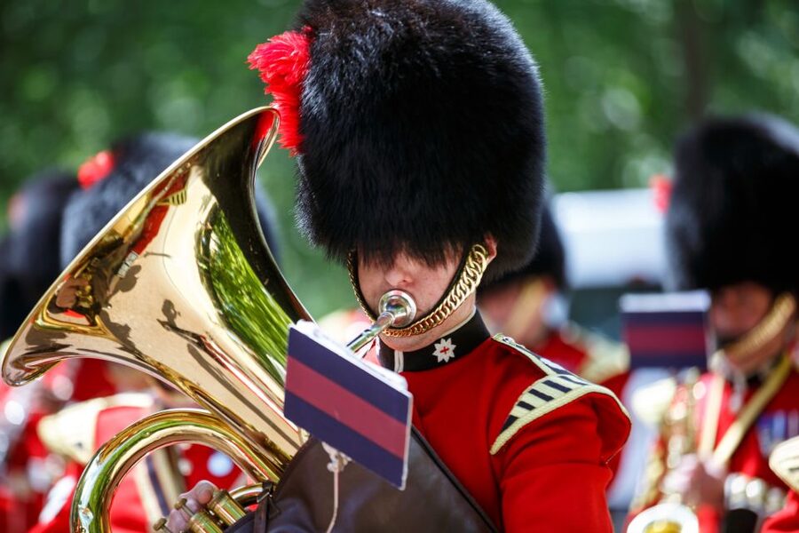 London: Classic Gold 3.5-Hour Bike Tour - Westminster Abbey, Big Ben and Lambeth Palace