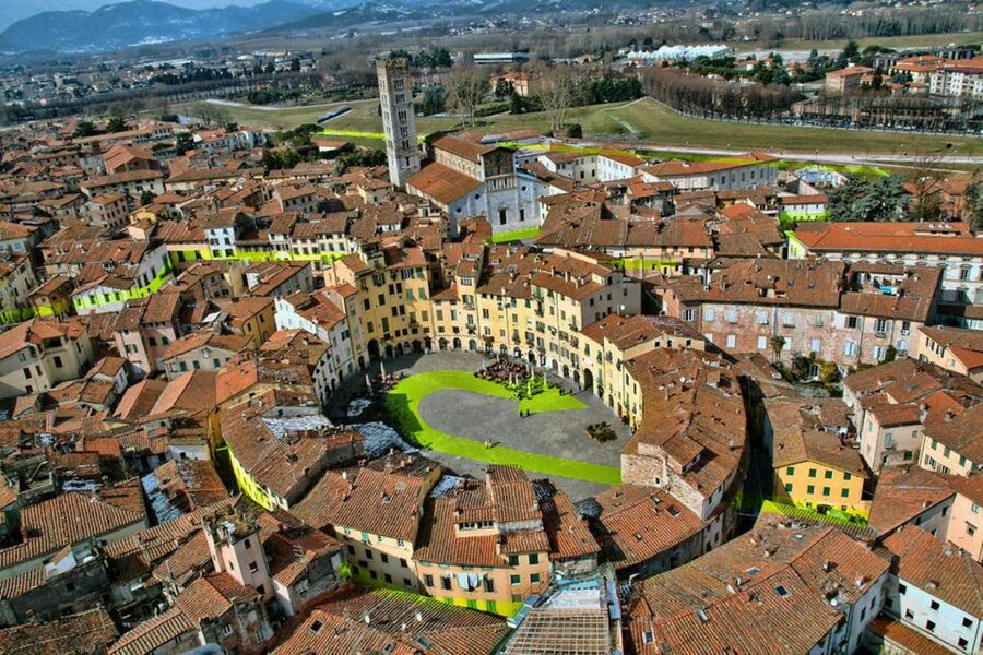 Lucca: Self-Guided Tour by Bike - Why Lucca Works So Well by Bike