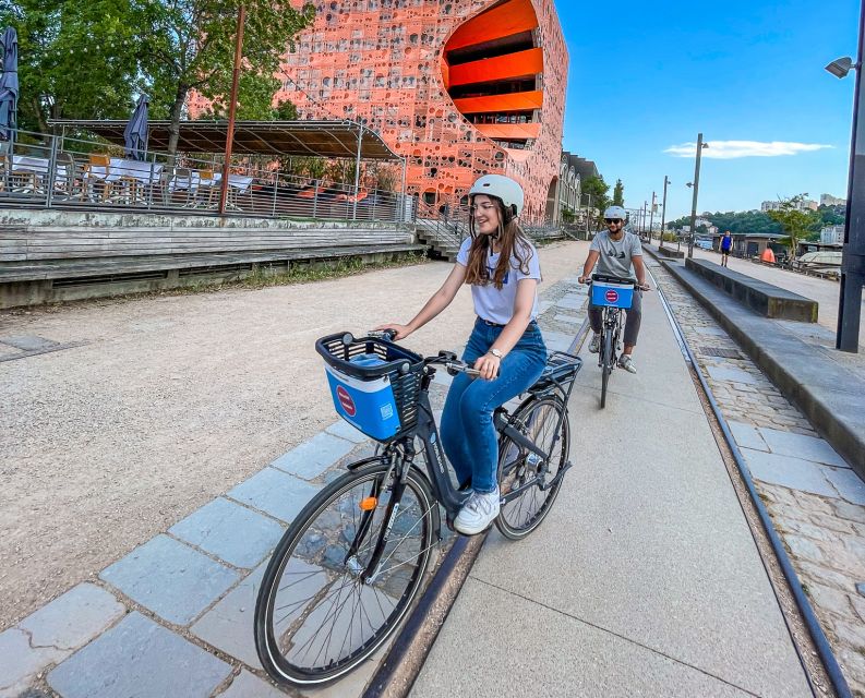 Lyon: Guided City Bike Tour - Place des Terreaux and Lyon’s central squares