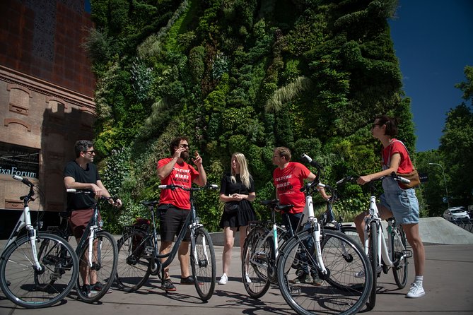 Madrid: 3 hour Guided Highlights Bike Tour with Optional Tapas - Old Madrid around Plaza de la Villa