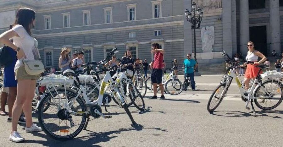 Madrid: 3-Hour Sightseeing Tour by Electric Bike - Key points to know before booking