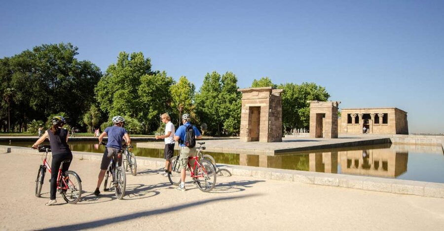 Madrid City Guided Bike/E-Bike Tour for Small Groups - What makes this Madrid bike tour worth considering