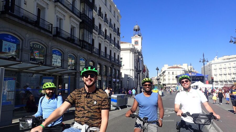 Madrid City Guided Bike/E-Bike Tour for Small Groups - Retiro Park provides the breathing room