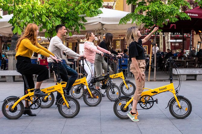 Madrid Electric Bike Private Tour: Highlights & Parks - Madrid Río and Casa de Campo