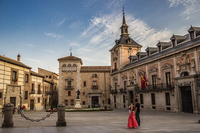 Madrid Highlights Bike Tour - The Royal Palace is a photo stop, not an interior tour