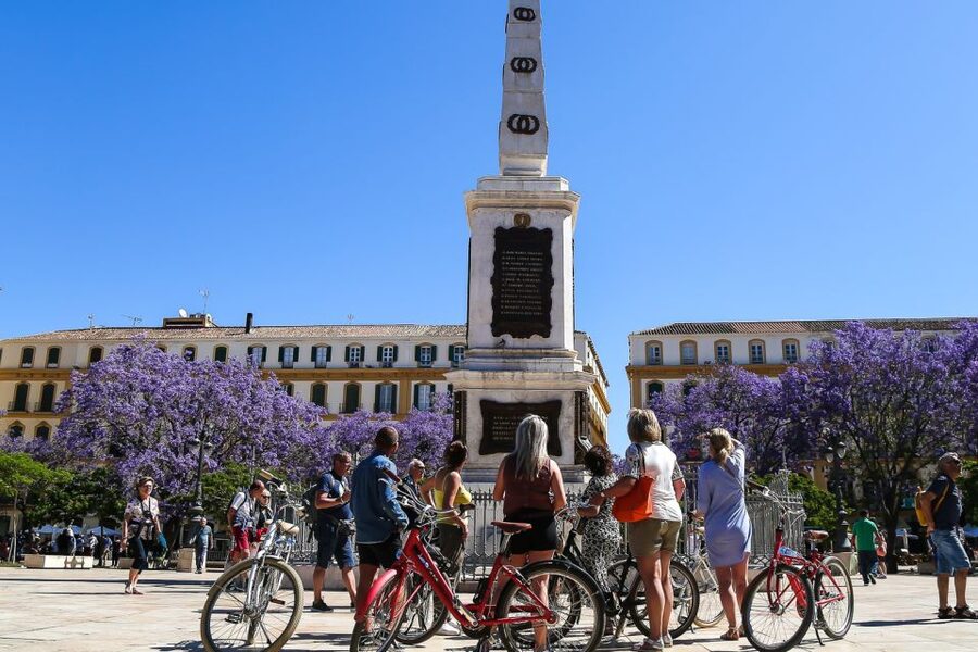 Malaga Bike Tour - Old Town, Marina & Beach - Why a bike is a smart way to see Malaga