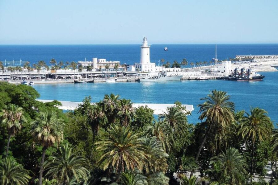 Malaga: Guided E-Bike Tour - Rolling past the Alcazaba and down to the sea