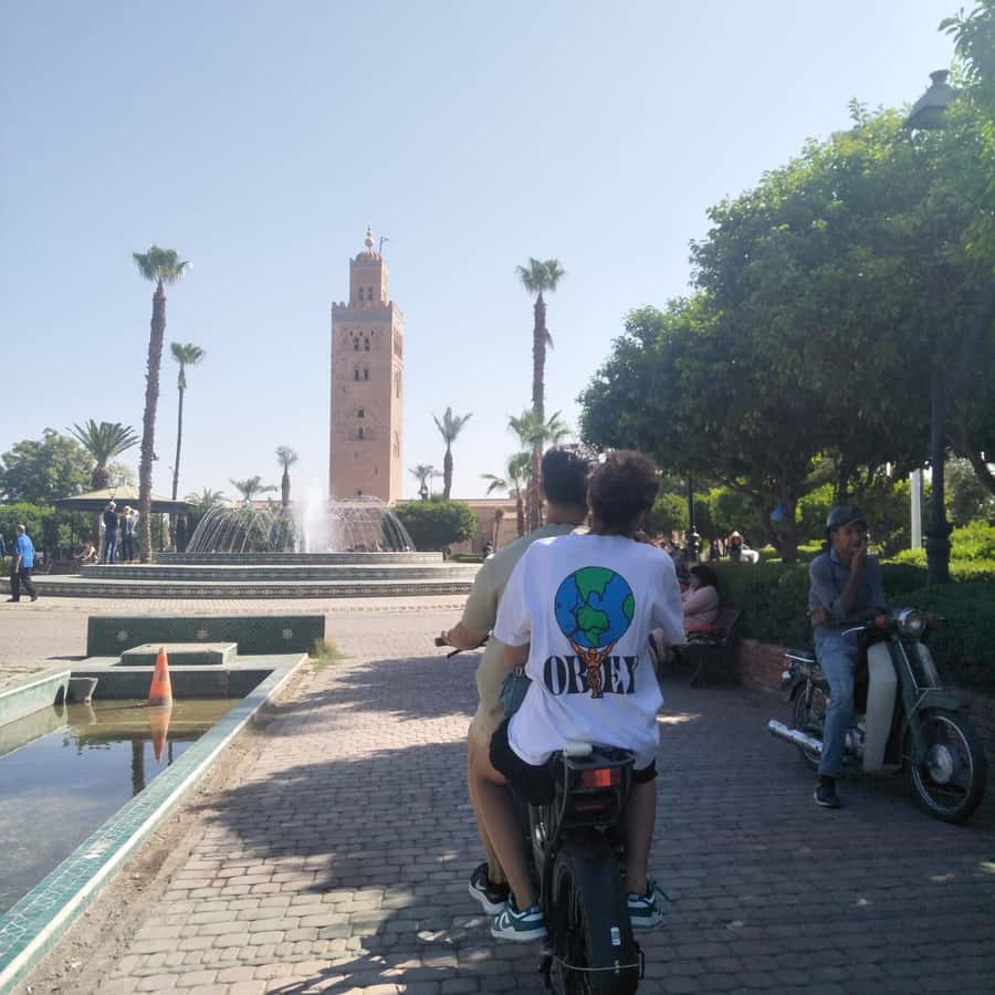 Marrakech: Bicycle Tour with a Local Guide - Jemaa el Fnaa is the natural finish