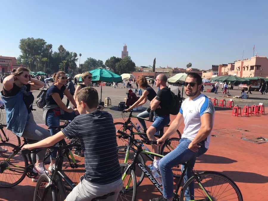 Marrakech: Bicycle Tour with a Local Guide - Why a bicycle is a smart way to meet Marrakech