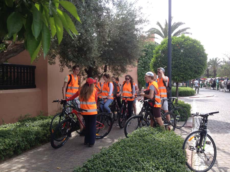 Marrakech: Bicycle Tour with a Local Guide - Koutoubia Mosque and the gardens behind it