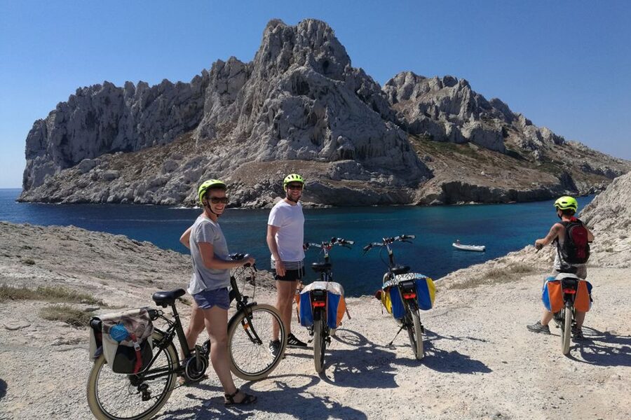 Marseille: Calanques Shore Excursion Electric Bike Day Tour - Old Port, Pharo Palace, and the first city views