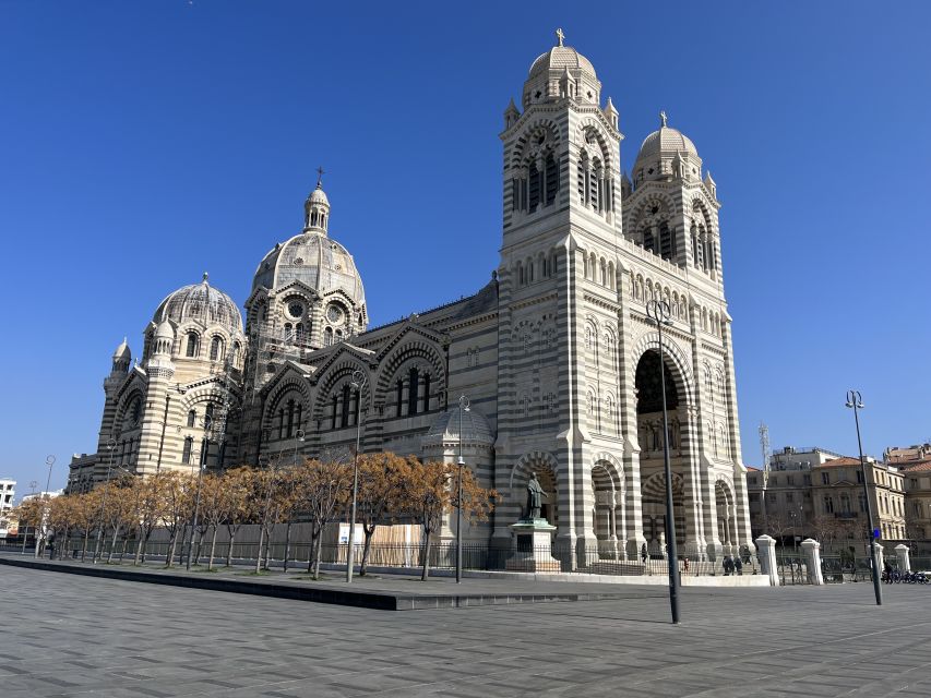 Marseille: Sightseeing E-Bike Tour - The bakery stop and a taste of local rhythm