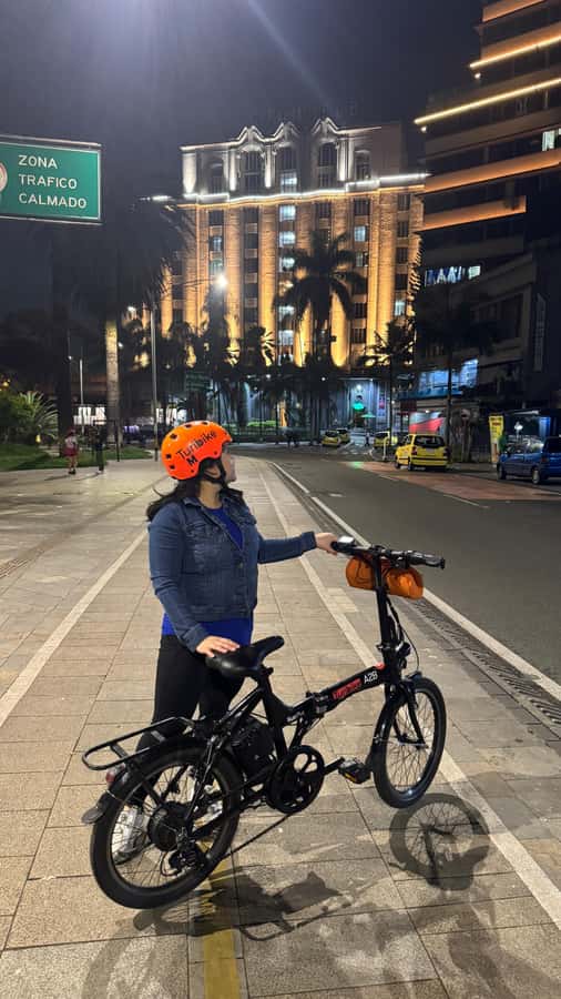 Medellín: History & Local Life Essentials Tour on an E-Bike - Ciudad del Río and the Museum of Modern Art