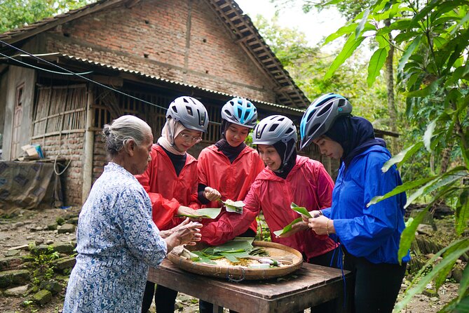 Menoreh Village Cycling - Riding through rice fields and village lanes