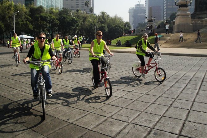 Mexico bike tour - Coyoacán and the city beyond the postcard