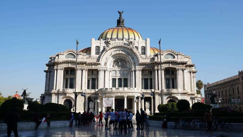 Mexico City: 19 City Highlights Bicycle Tour - Monumento a la Revolución and Plaza Río de Janeiro