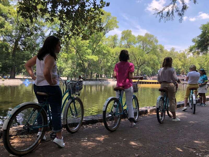 Mexico City: Chapultepec & Reforma Historic Bike Experience - History, urban legends, and local food