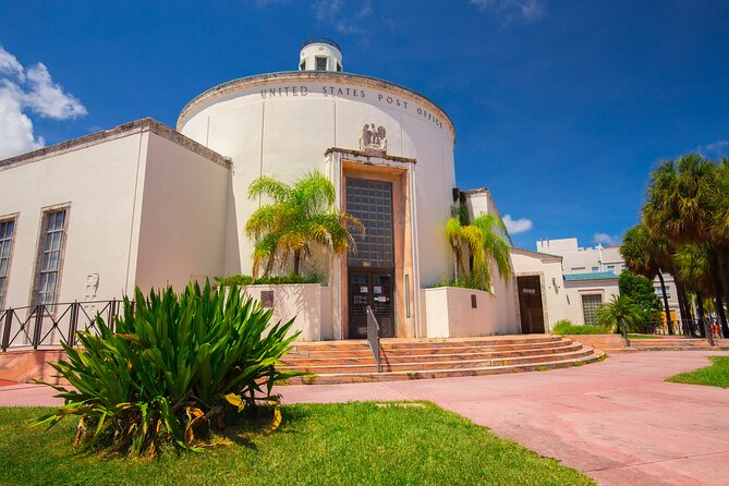 Miami Beach Art Deco & History Bike Tour with Design Enthusiast - South Pointe Park and the best open views